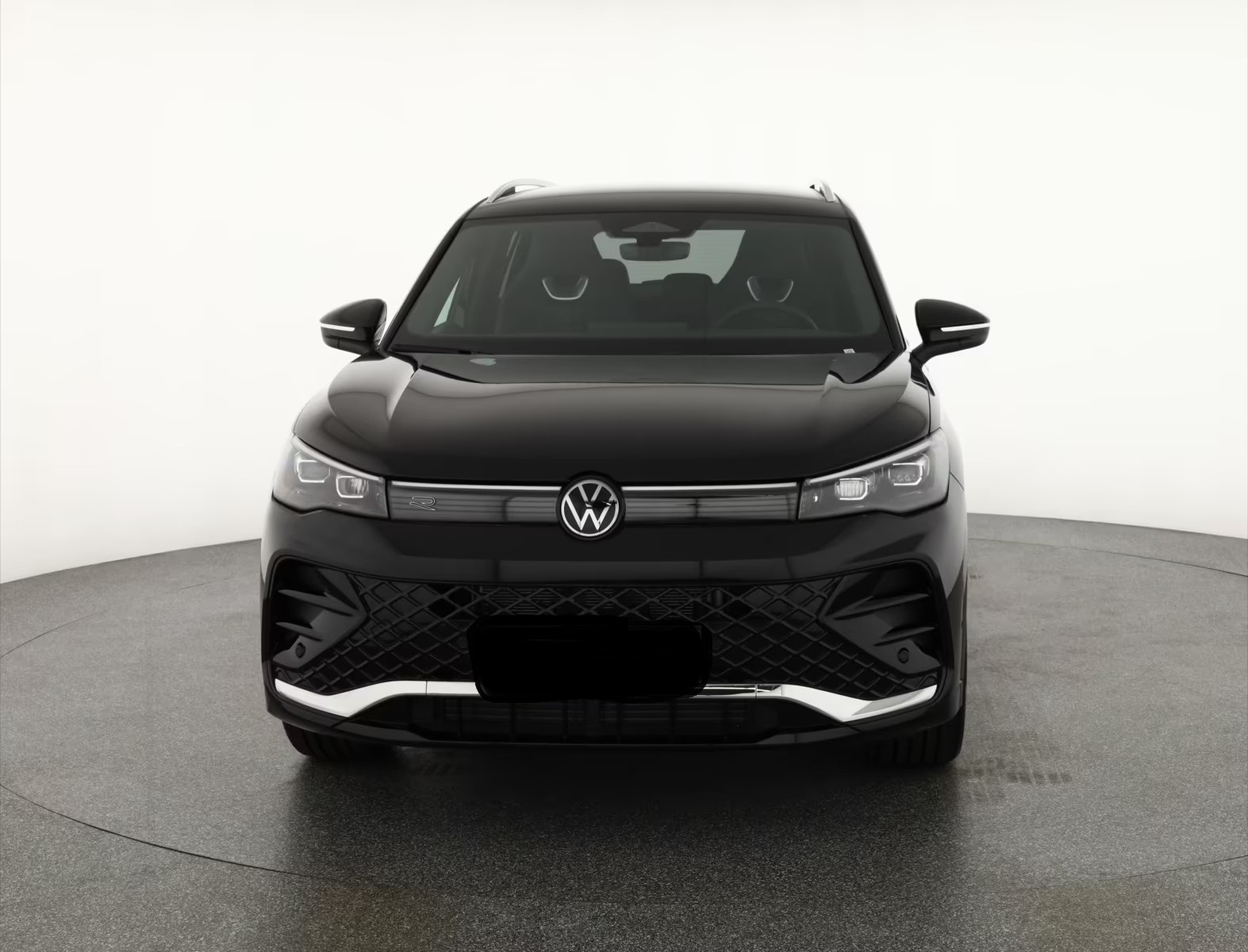 Volkswagen Tiguan 1.5 eTSI R-Line DSG Volkswagen Tiguan 1.5 eTSI R-Line DSG