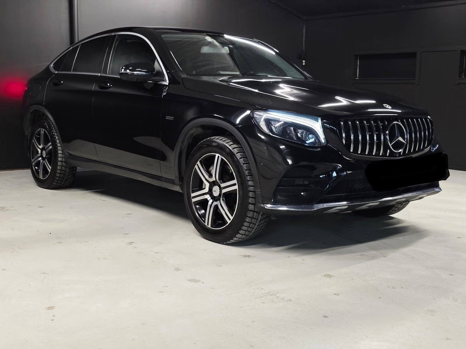 Mercedes-Benz GLC 350e Coupé AMG 4MATIC Mercedes-Benz GLC 350e Coupé AMG 4MATIC