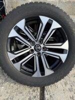 Toyota RAV4 Híbrido Plug-in - Image 8